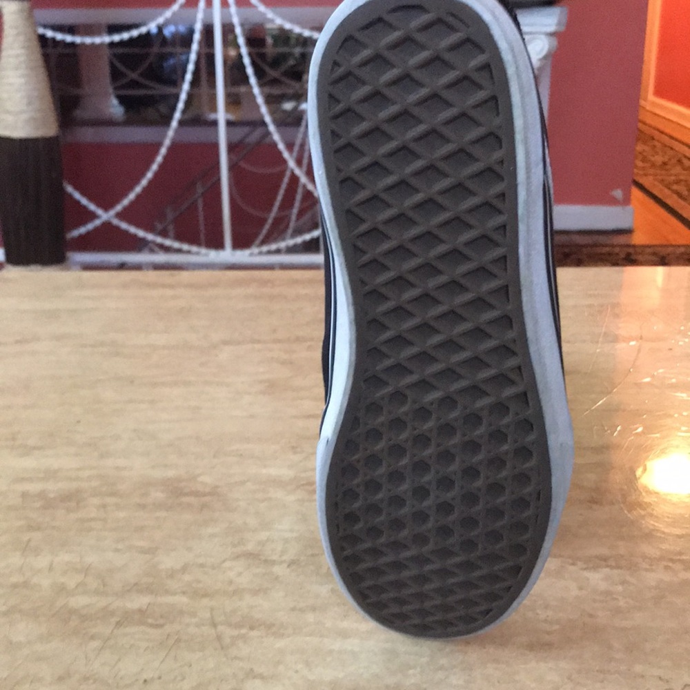 Vans suede/Canvas)Black/White Youth size 7 - Picture 3 of 5